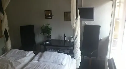 酒店 Postgaarden 2*